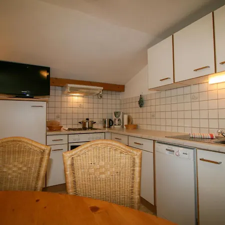 Martina - Mho275 By Interhome